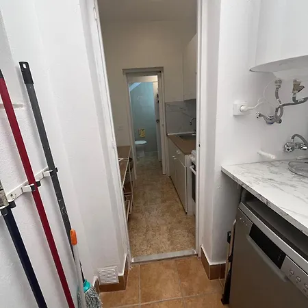 Tatil Evi Bright 2-bedroom With Pool Access In