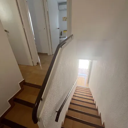Bright 2-bedroom With Pool Access In Dom wakacyjny